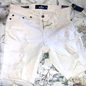 Hollister destructed Jean shorts